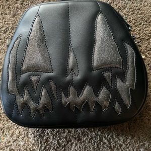 Rocksandsews LARGE BOWLER bag reserved